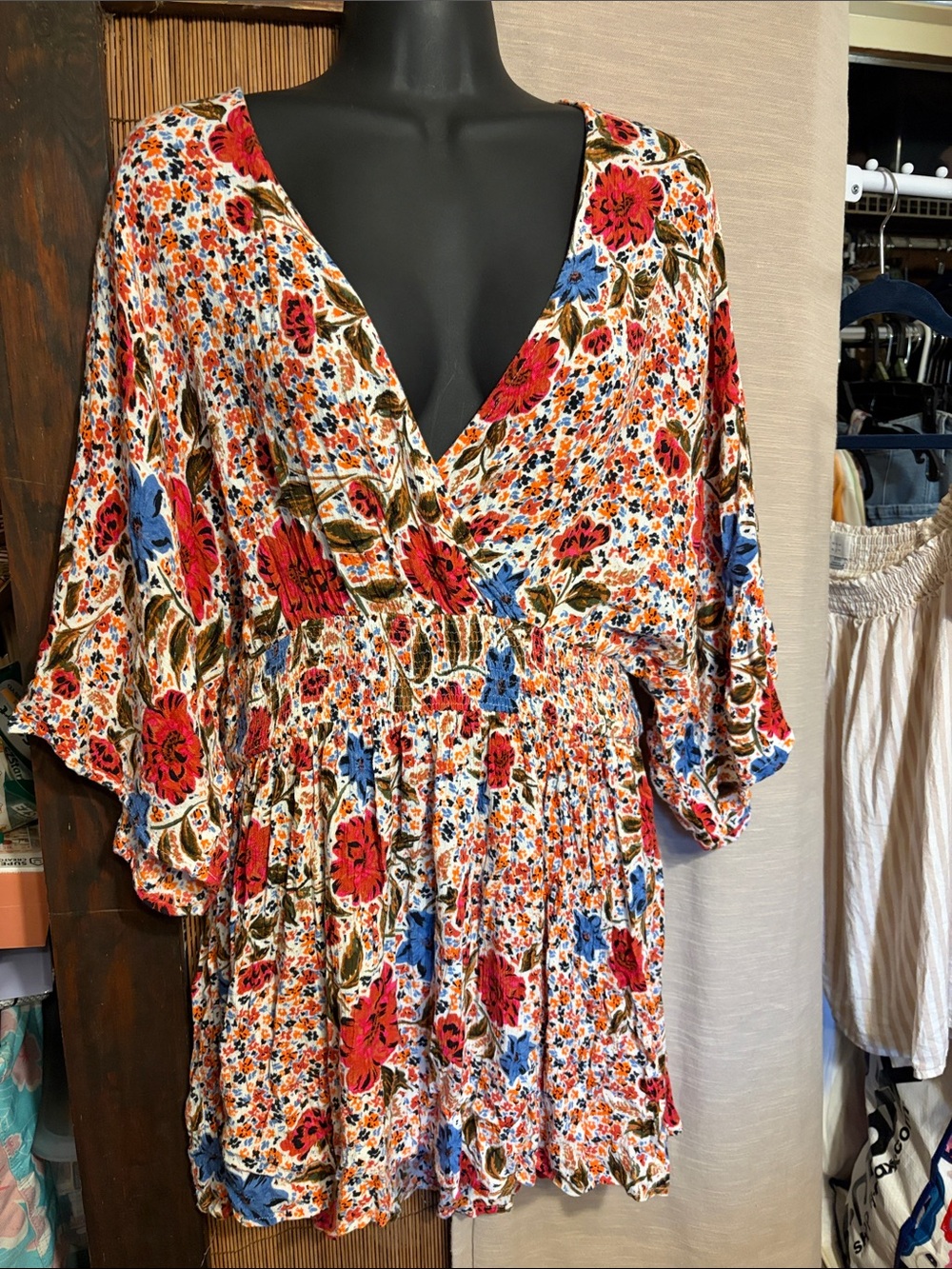 O'Neill Cream Floral V-Neck Tunic with Red & Blue Blooms